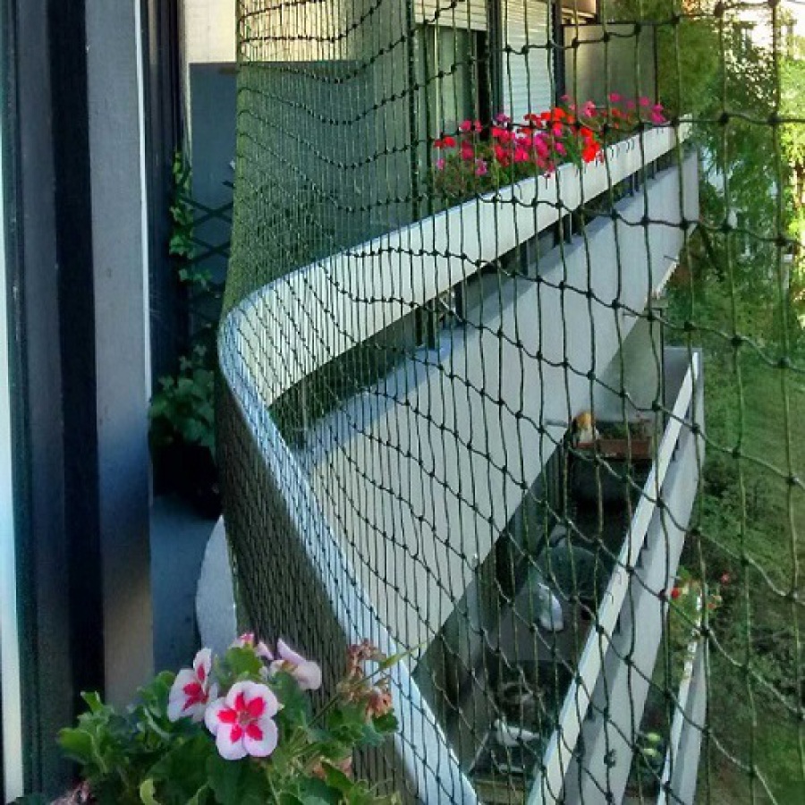 Filet pour chat - Pose de filet de protection pour chat sur balcon